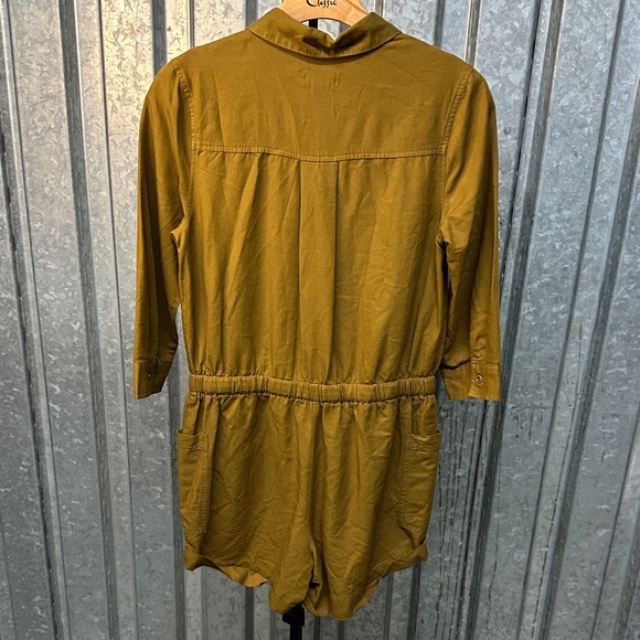 Button-Front Utility Romper in Mustard - Picture 5 of 5